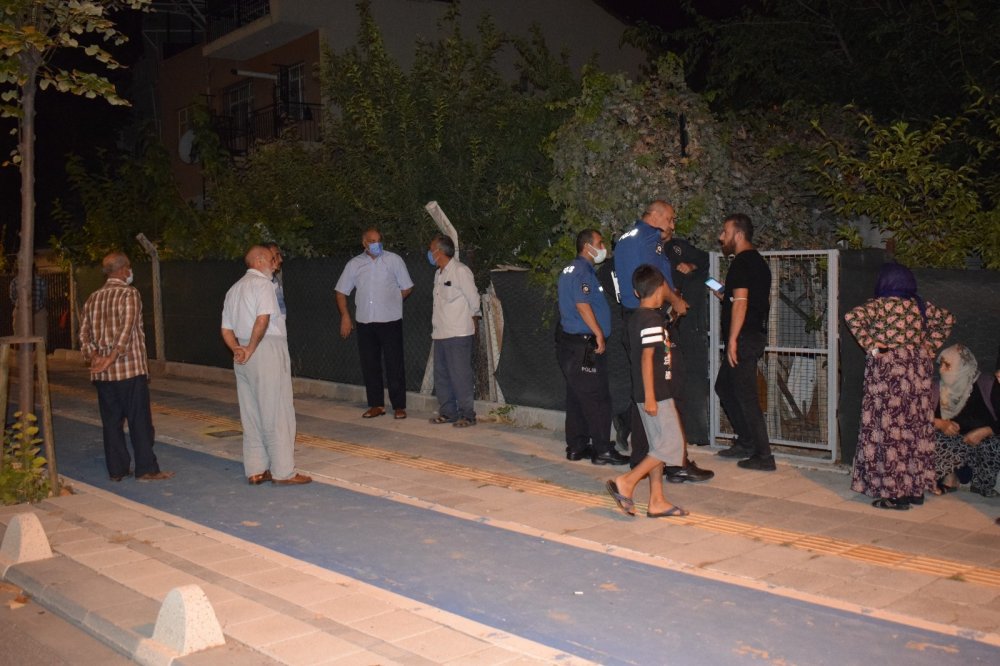 Malatya'da düğünde bıçaklı ve silahlı kavga çıktı! 3 yaralı
