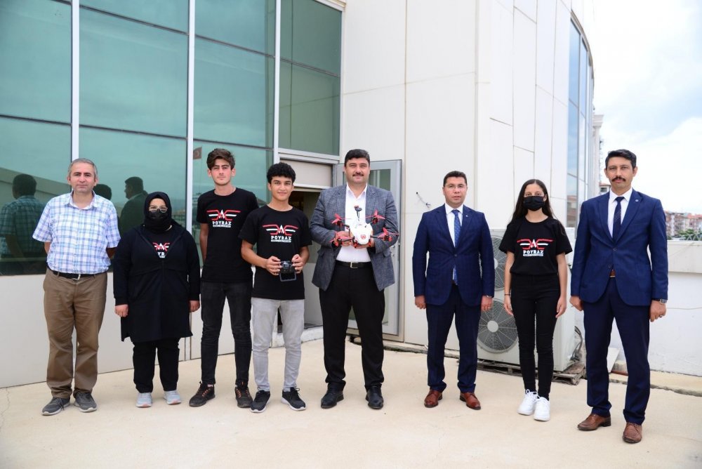 Fen lisesi öğrencileri yaptıkları İHA’yla Ankara’nın gururu oldu
