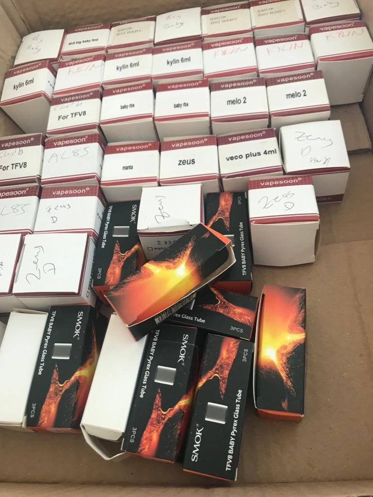 Kaçak elektronik sigara imalathanesine operasyon