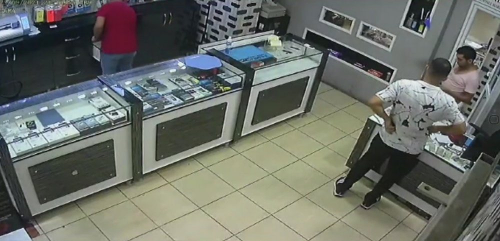 Tamirciden hırsıza çağrı: O telefon yapılmaz! Geri getir