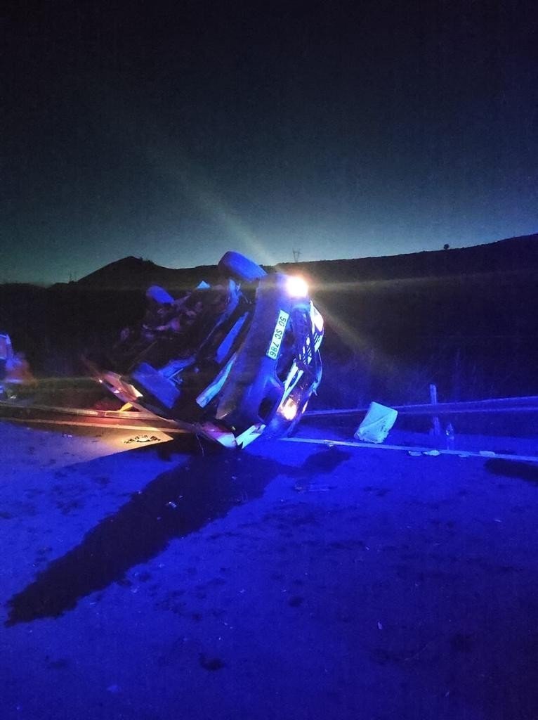 Antalya'ya kız istemeye gidiyorlardı! Konya'da devrilen minibüste 3'ü ağır 15 kişi yaralandı