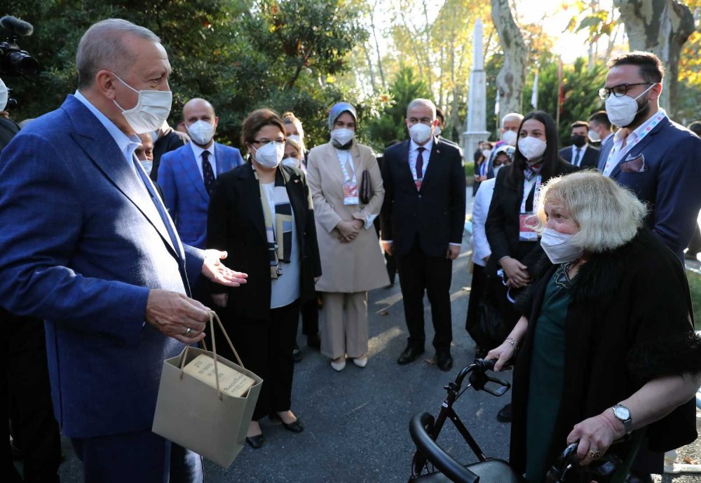 Cumhurbaşkanı Erdoğan'dan Darülaceze sakinlerine anlamlı hediye