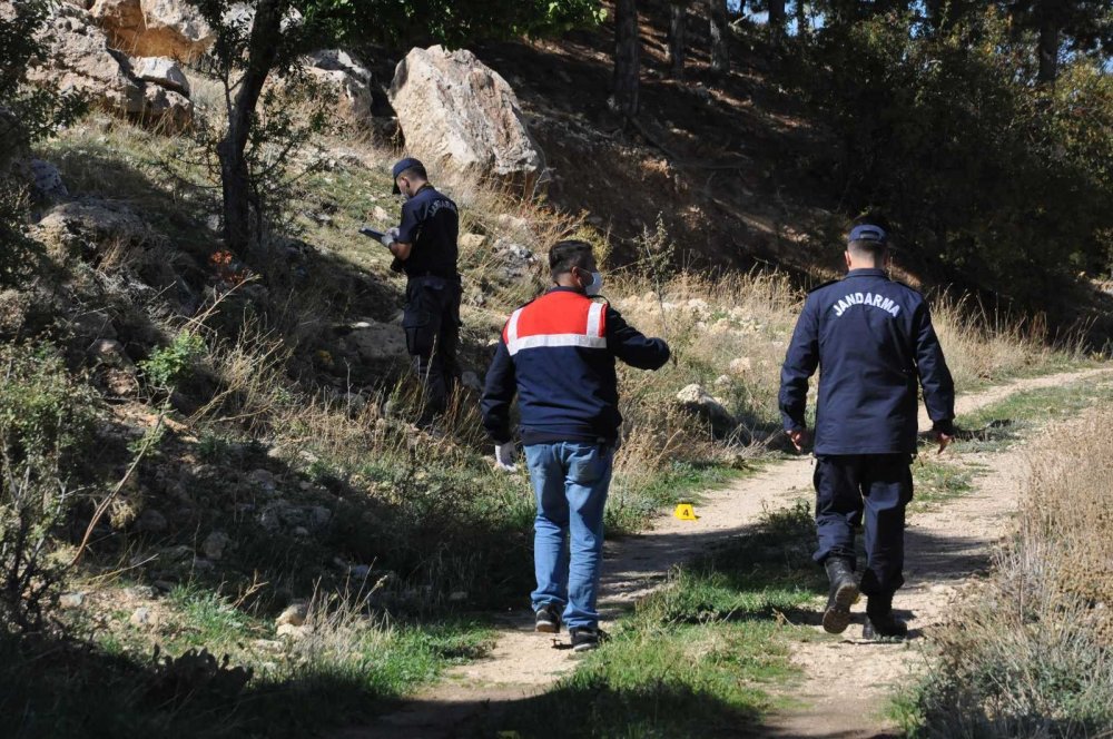 Kaza ihbarına giden ekipler cinayetle karşılaştı! Mehmet Şanlıtürk'ün cesedi 100 metre ileride bulundu