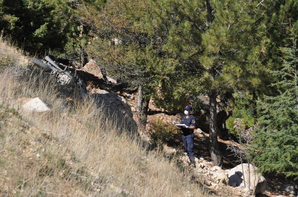 Kaza ihbarına giden ekipler cinayetle karşılaştı! Mehmet Şanlıtürk'ün cesedi 100 metre ileride bulundu