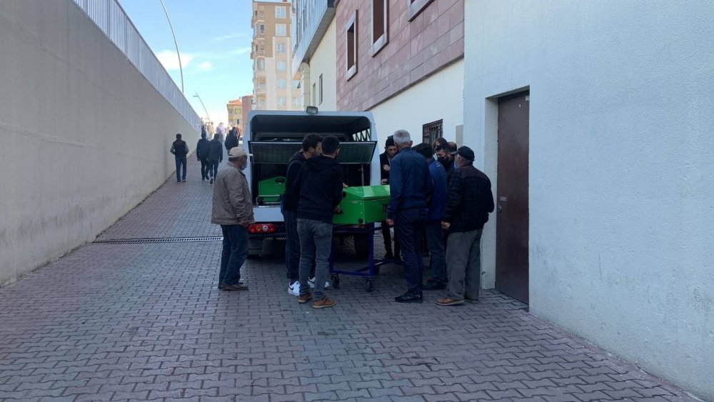 LPG patlaması sonucu çıkan yangında ölen 11 yaşındaki Yaşar Can Davutoğlu toprağa verildi