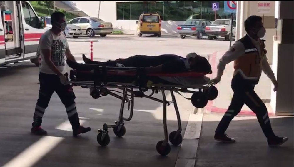 Karaman'da minibüs devrildi! 1 ölü 20 yaralı