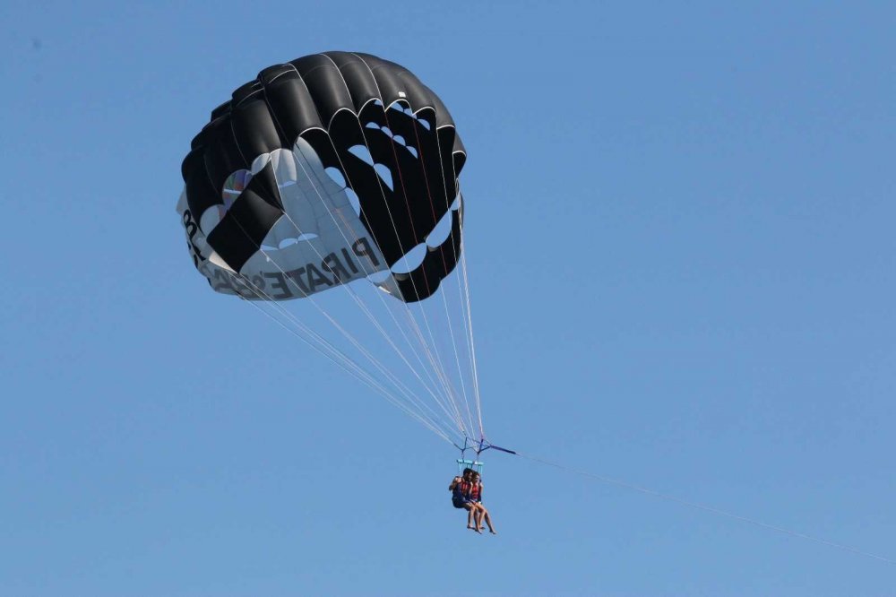 Türkiye 3 mevsimi birden yaşıyor! Doğu illerinde kar Antalya’da yaz! Gerisi son bahar