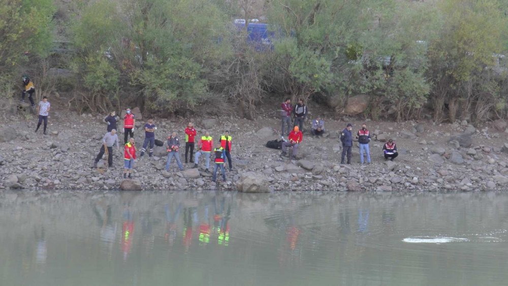 Oltasını kurtarmak isterken gölete düşen Beytullah Kılıç'ın cansız bedeni bulundu