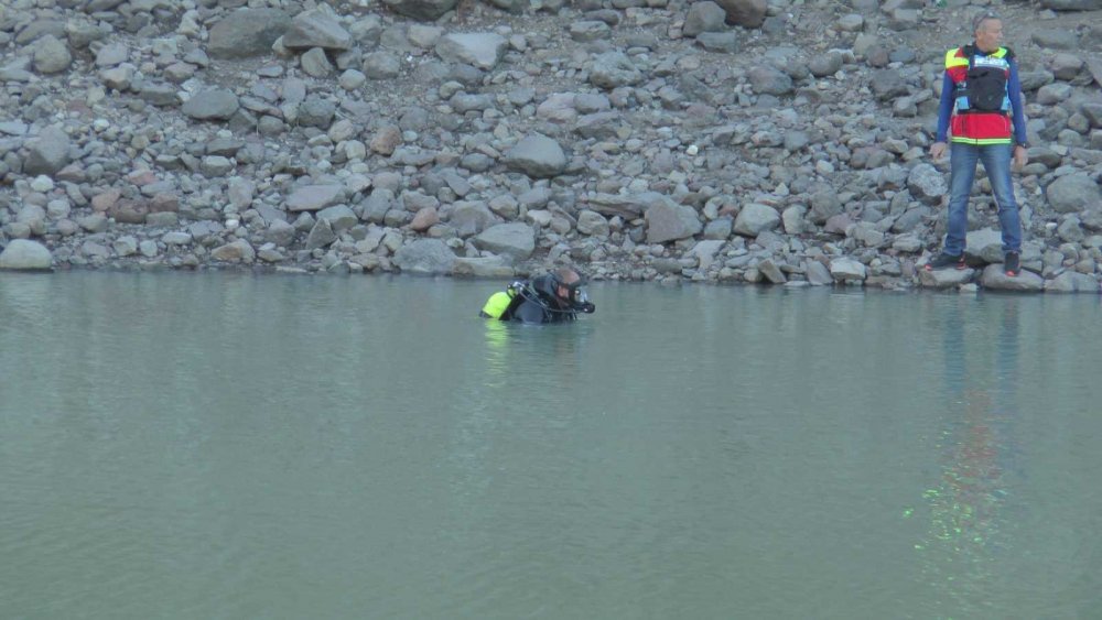 Oltasını kurtarmak isterken gölete düşen Beytullah Kılıç'ın cansız bedeni bulundu