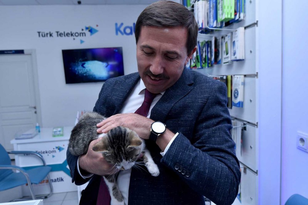 Karatay Belediye Başkanı Kılca: Esnaf muhtardan sonra mahallenin ihtiyacını en iyi bilen kesim