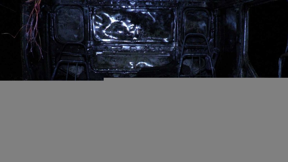 Metal yüklü tır otoyolda alev alev yandı