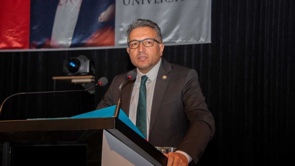 Selçuk Üniversitesi Tıp Fakültesi'nde 210 hekim adayı beyaz önlük heyecanı yaşadı