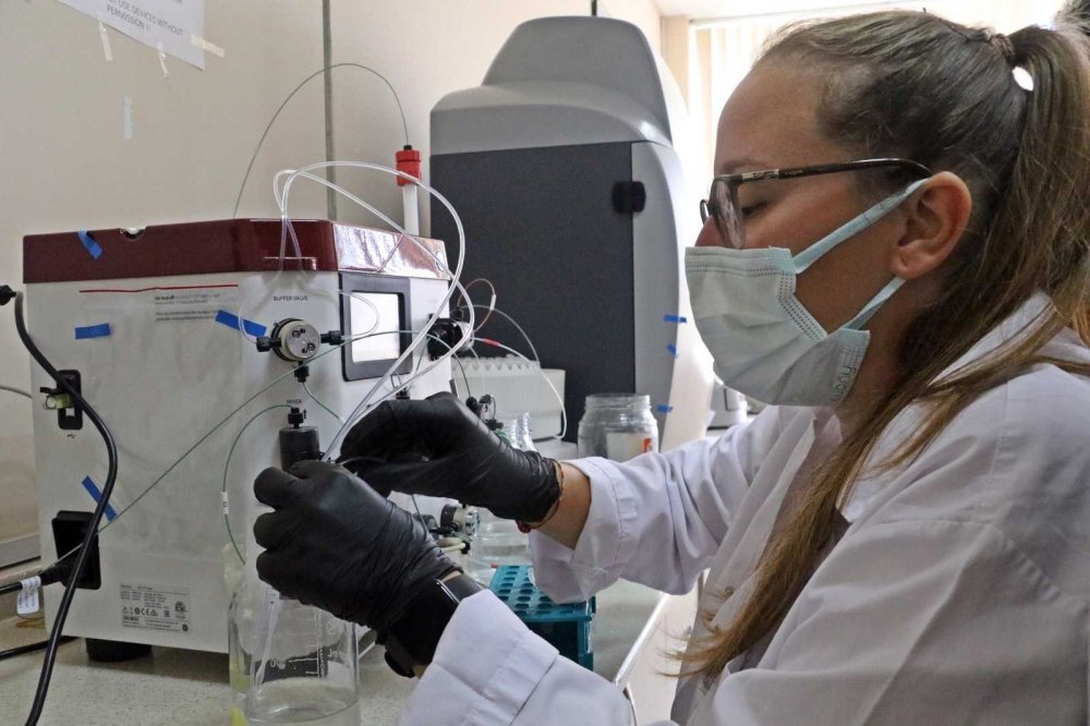 Covid-19’a karşı kokteyl aşı! Çocuklarda da güvenle kullanılabileceği iddia edildi