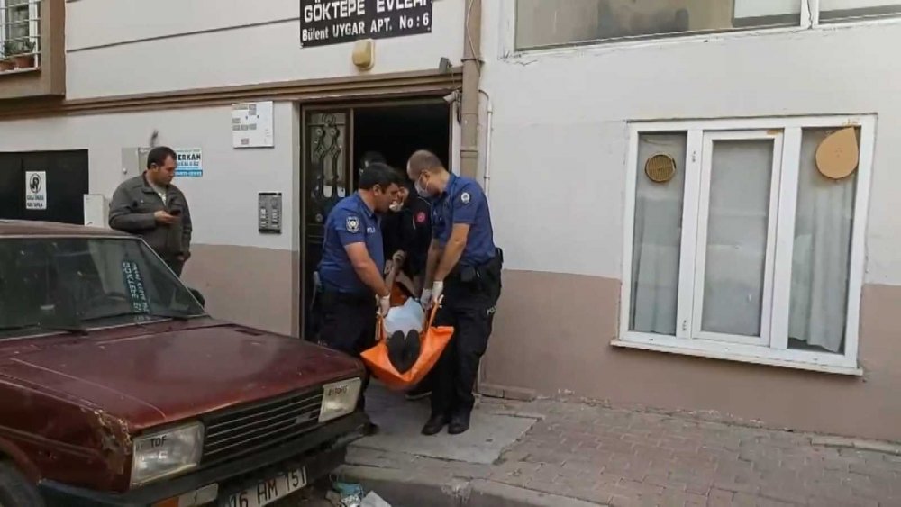 Genç kadın önce KADES butonuna bastı! Sonra erkek arkadaşını bıçakladı