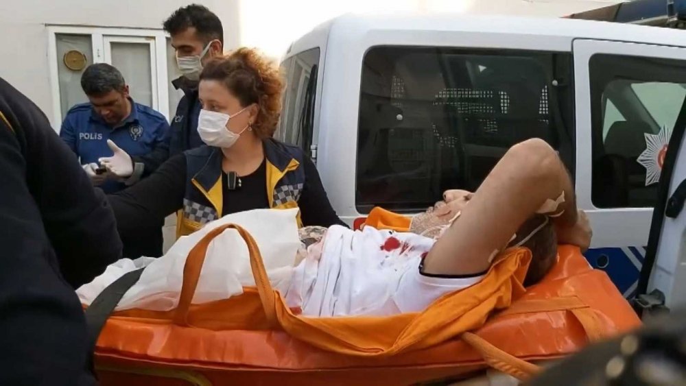 Genç kadın önce KADES butonuna bastı! Sonra erkek arkadaşını bıçakladı