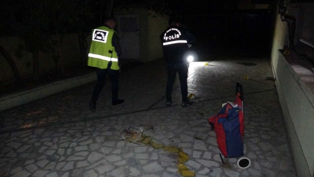 Eski koca dehşet saçtı! Vurulan kadın kaçtığı pazarda sinir krizi geçirdi