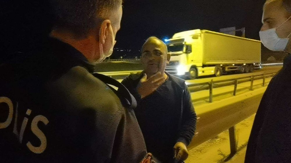 Konya plakalı tırın önünü kesen beyzbol sopalı saldırgan dehşet saçtı!