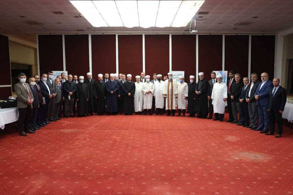 Balkan Ülkeleri Diyanet İşleri Başkanları Edirne’de toplandı