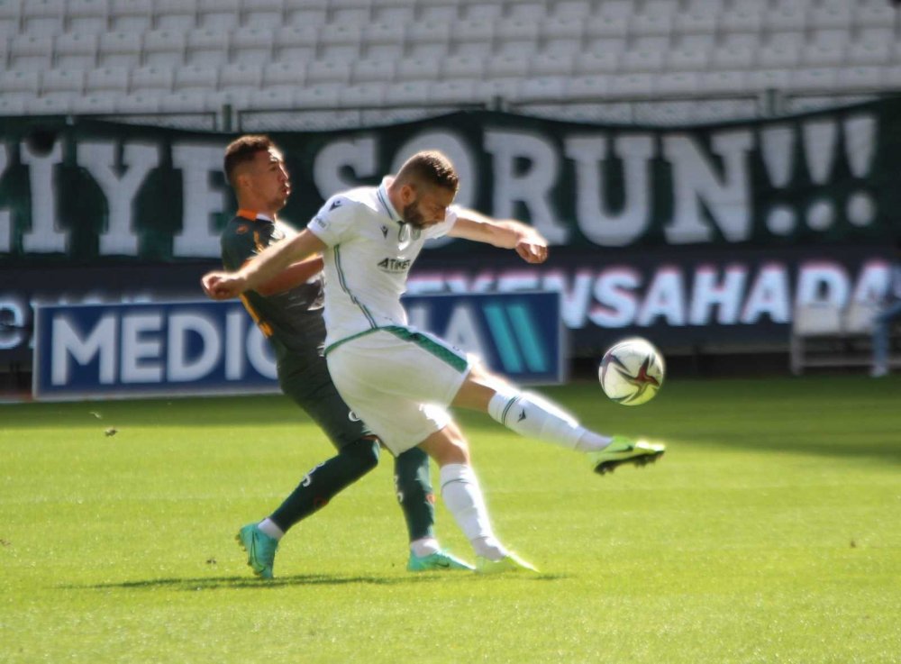 Konyaspor sahasında da berabere kaldı!