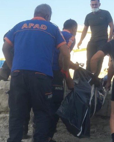 Atatürk Baraj Göleti'nde kadın cesedi bulundu