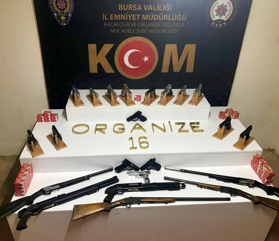 40 adrese eş zamanlı kaçak silah ticareti operasyonu! 32 gözaltı