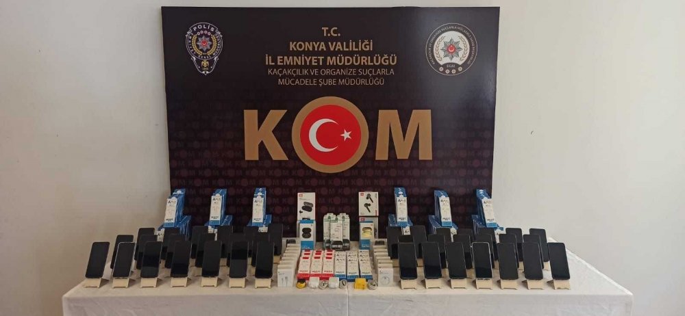 Konya’da iki ayrı kaçakçılık operasyonu! Çok sayıda tıbbi ilaç ve elektronik malzeme yakalandı