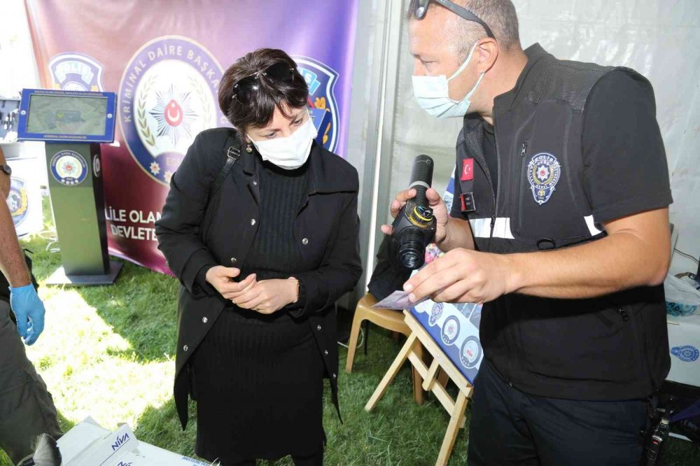 EGM Kriminal Daire Başkanlığı ürünleri ’Konya Bilim Festivali’nde