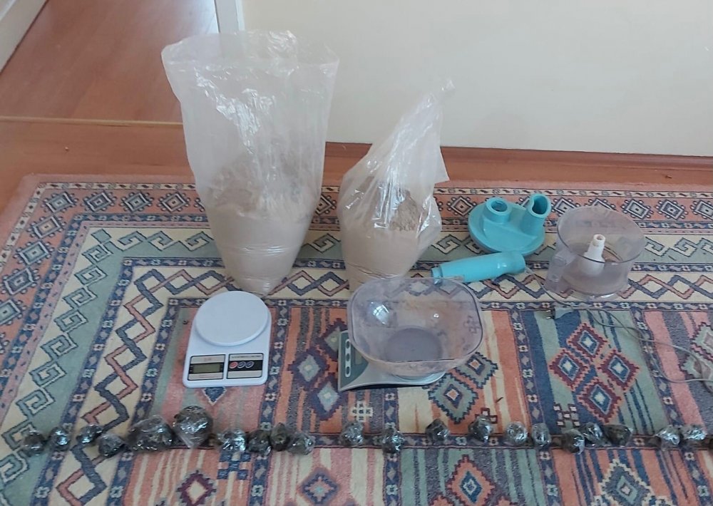 Ankara'da kiralık evde uyuşturucu pazarlayan 2 kişi yakalandı