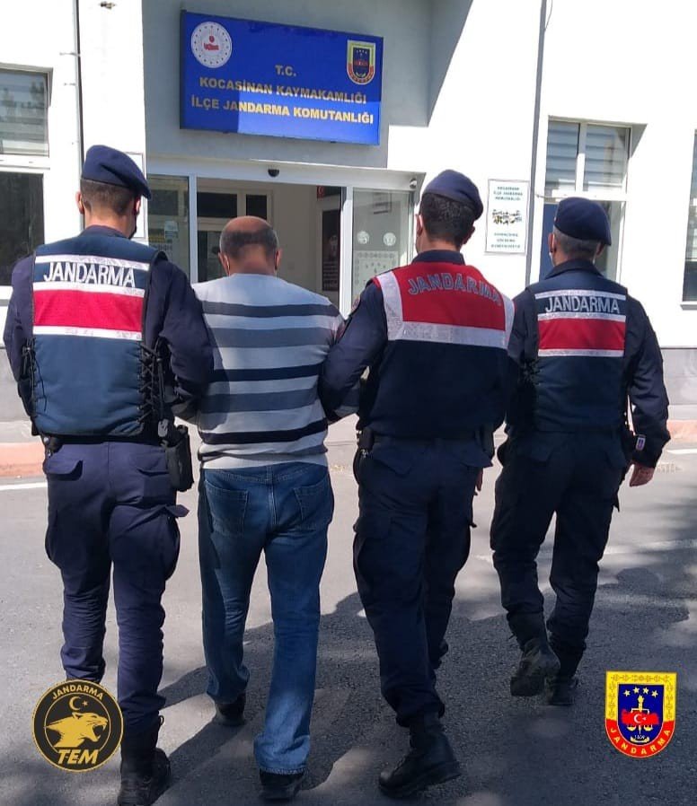Jandarmadan FETÖ operasyonu! Kesinleşmiş hapis cezası ile aranan 2 kişi yakalandı