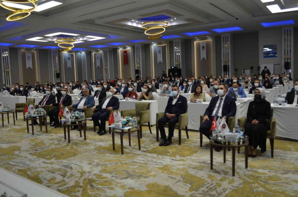 Bakan Koca’dan sağlık çalışanlarına ek ödeme açıklaması