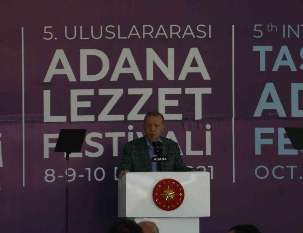 Cumhurbaşkanı Erdoğan Adana'da kebabın mangal ateşini yaktı