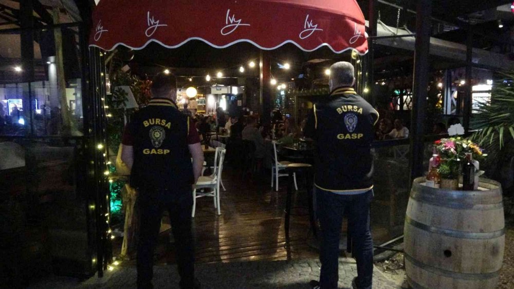 Drone destekli geniş çaplı asayiş uygulaması! 300 polis gece sahaya indi