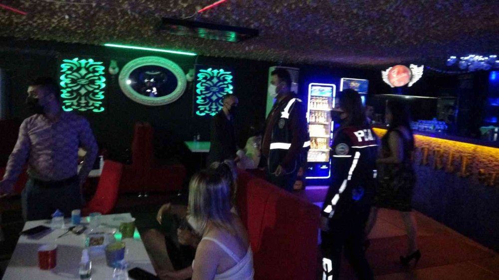 Drone destekli geniş çaplı asayiş uygulaması! 300 polis gece sahaya indi