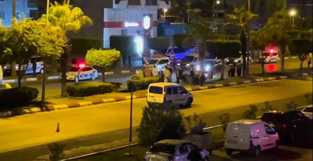 İlk maaşını annesine verecekti! 19 yaşındaki İpek mesai çıkışı trafik terörüne kurban gitti