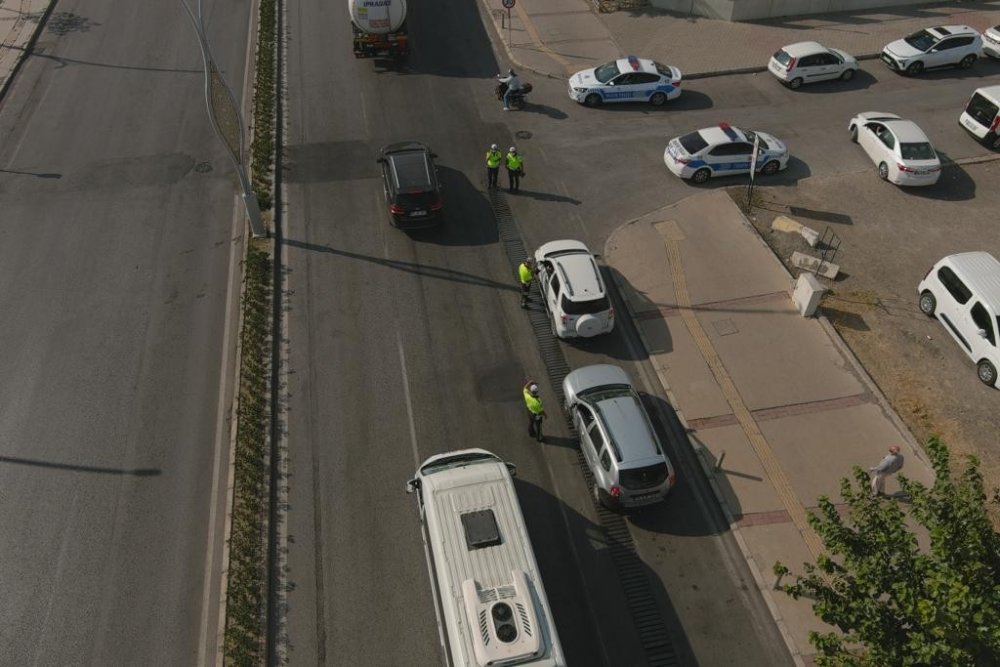 İzmir Aliağa’da drone destekli trafik denetimi! 25 sürücüye ceza kesildi
