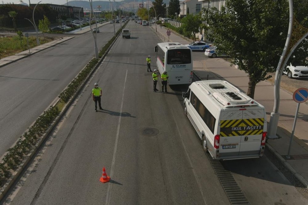 İzmir Aliağa’da drone destekli trafik denetimi! 25 sürücüye ceza kesildi