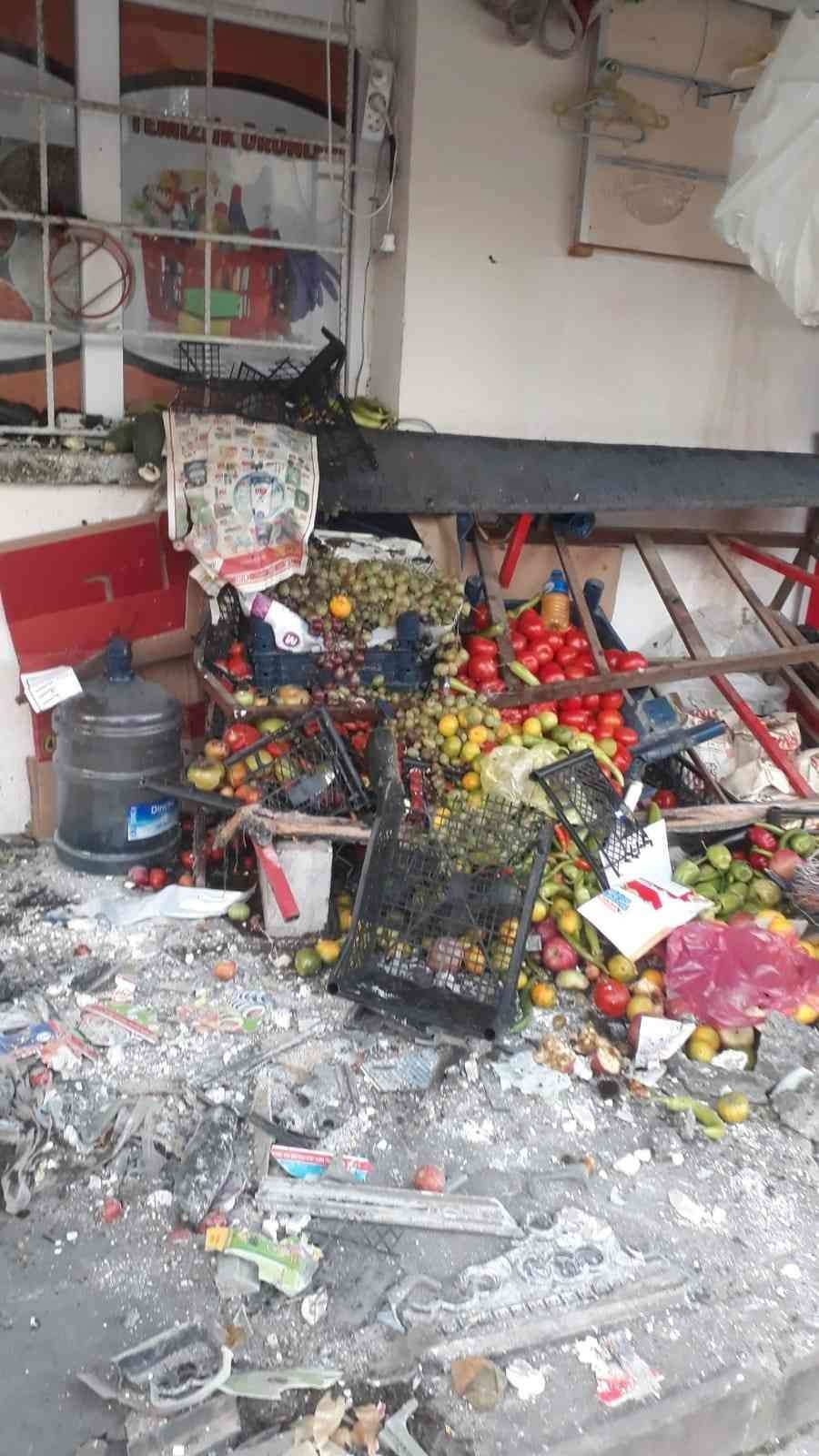 Polisten kaçan sürücü bakkala daldı