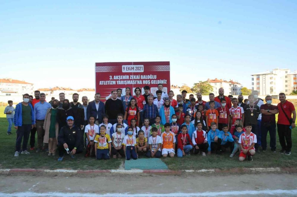 Akşehir 3'üncü Zekai Baloğlu Atletizm Yarışması çekişmeli geçti