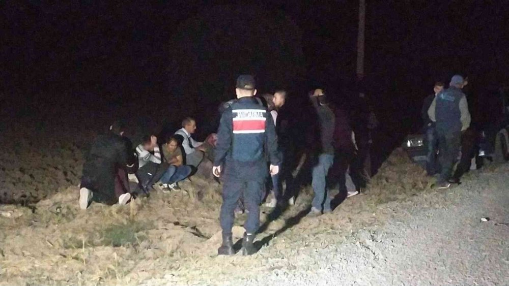 Uşak’ta feci kaza:! Kuzenlerden 1’i öldü 1'i ağır yaralandı! Ağıtlar yürekleri dağladı