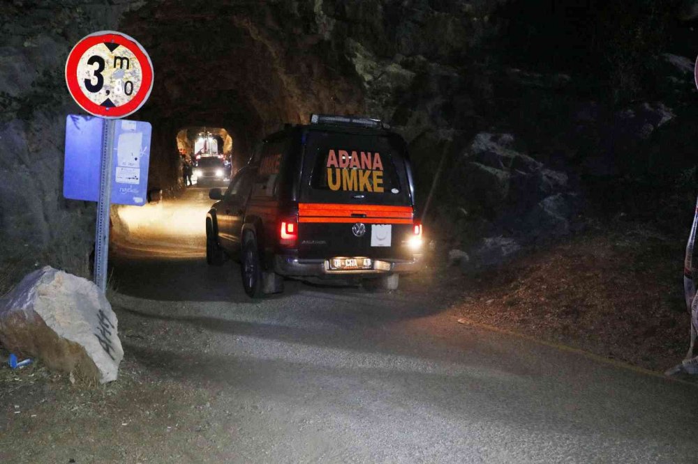 Fotoğraf çekilme merakı bir cana daha maloldu! Uçurumdan düşen gençlerden 1 öldü 1'i yaralı