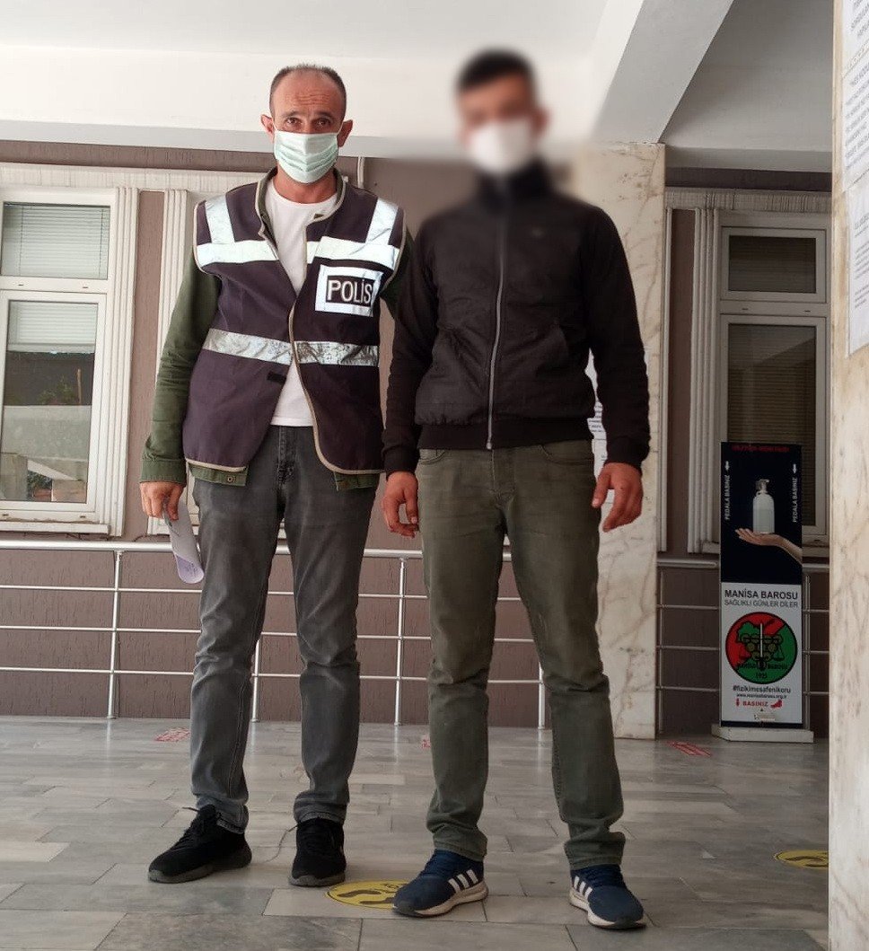 Su sayacı hırsızı önce kameraya sonra polise yakalandı! 3 günde 16 daireden çalmış