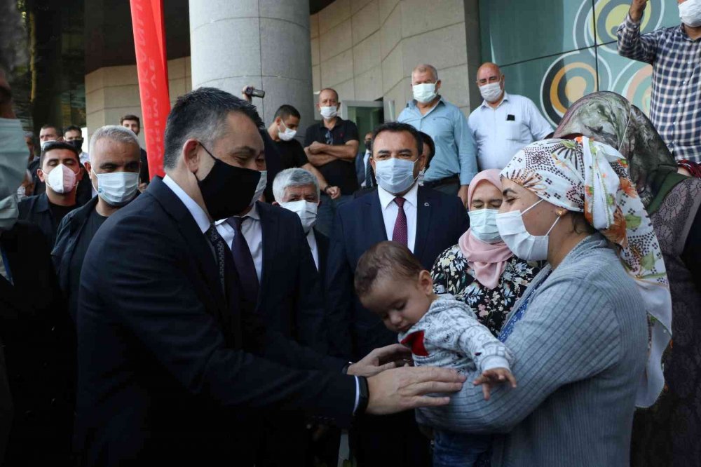 Bakan Pakdemirli: Küresel belirsizlik tüm dünyada gıda fiyatlarını artırıyor