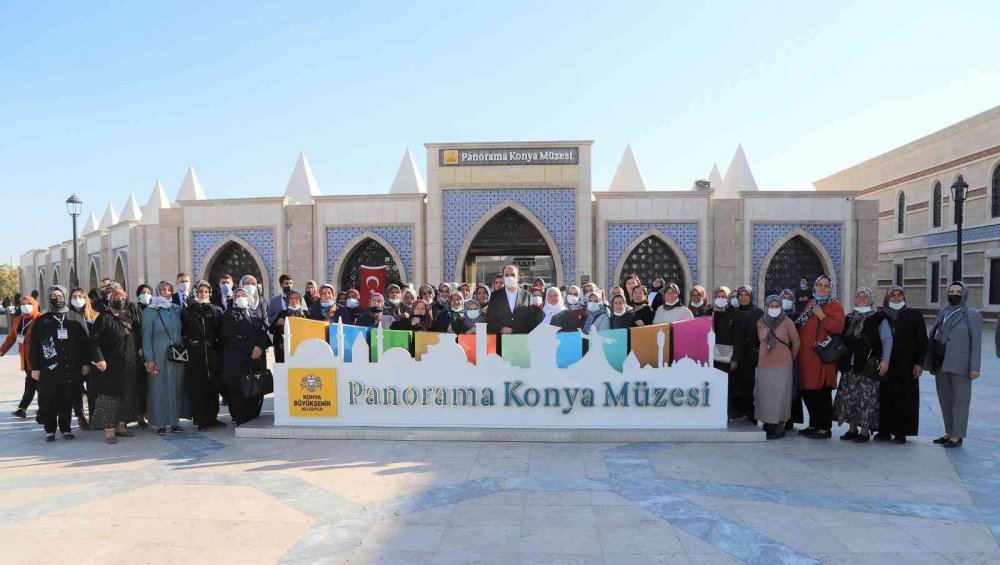 Başkan Altay Konya'nın 31 ilçesinden gelen kadın çiftçileri ağırladı