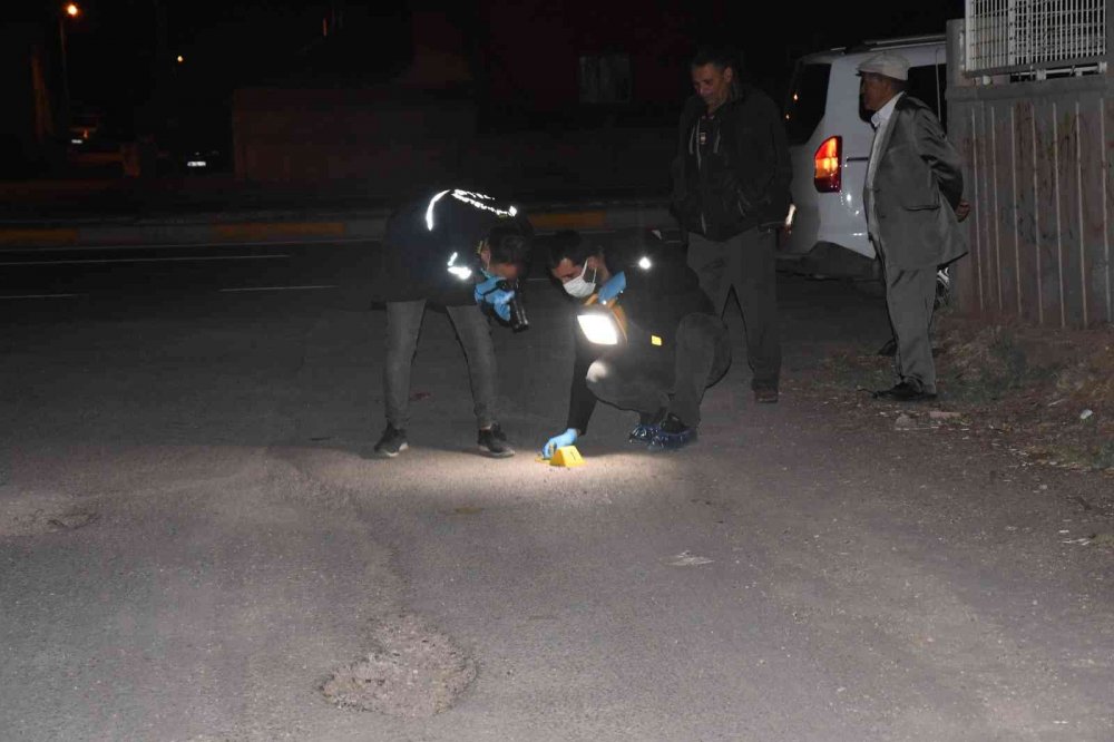 Dedelerinden kalan evi paylaşamadılar! Silahlı ve alkol şişeli miras kavgası kanlı bitti