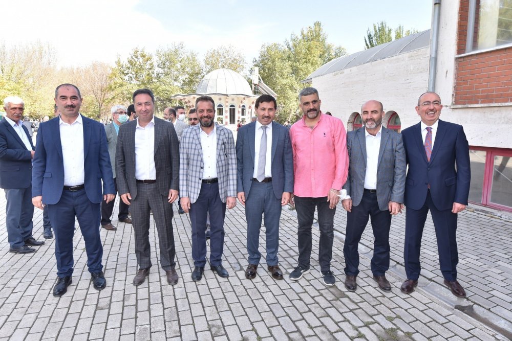 Konya Milletvekili Sorgun ile Başkan Kılca ve Kavuş Aykent Camii'nde esnafla buluştu