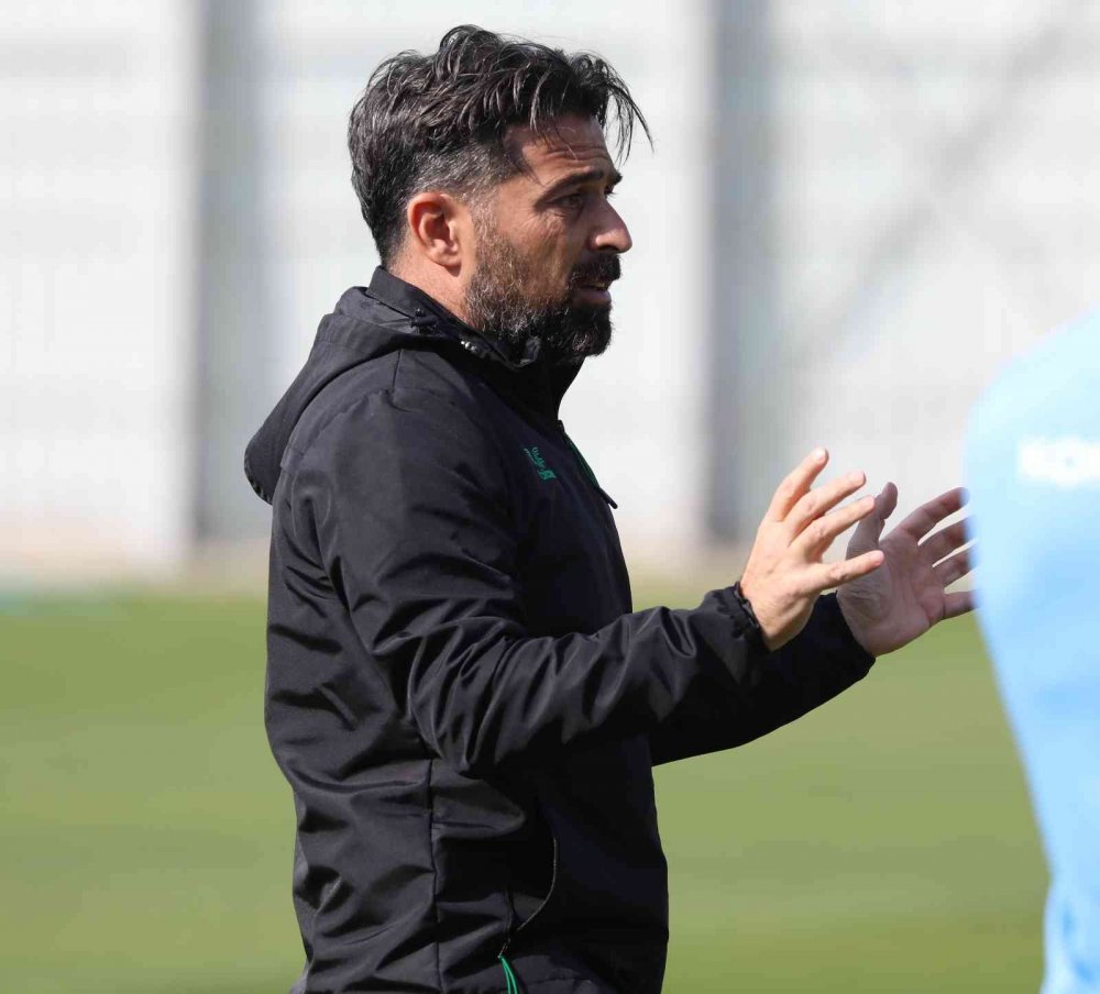 Konyaspor Galatasaray deplasmanına hazırlanıyor