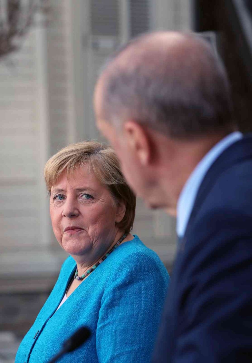 Erdoğan ile Merkel arasında güldüren diyalog
