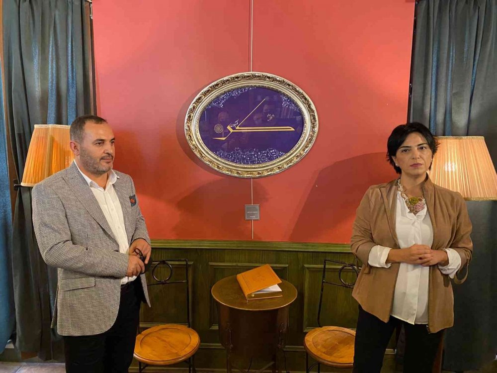 KahVEsanat Berceste eserleri Üsküdar’da sanat severlerle buluşturdu