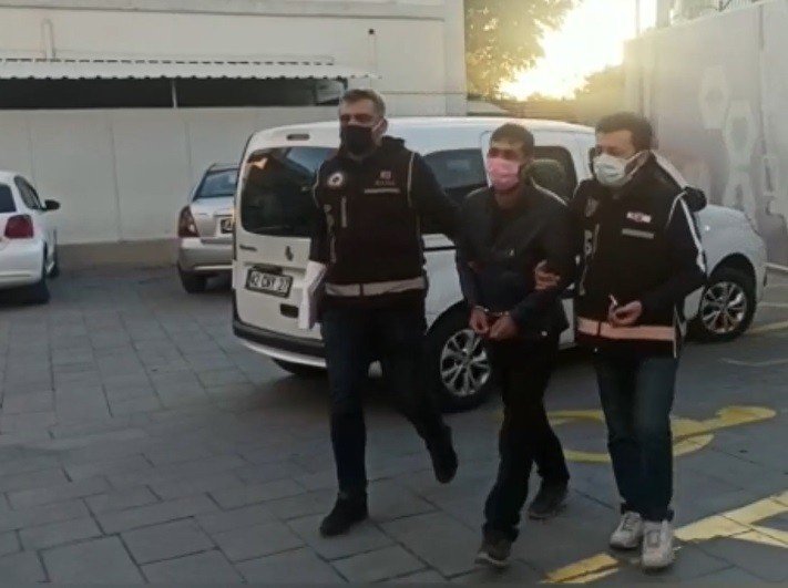 Konya'da sahte fatura ile 47 milyon liralık vergi kaçıran 11 kişi yakalandı