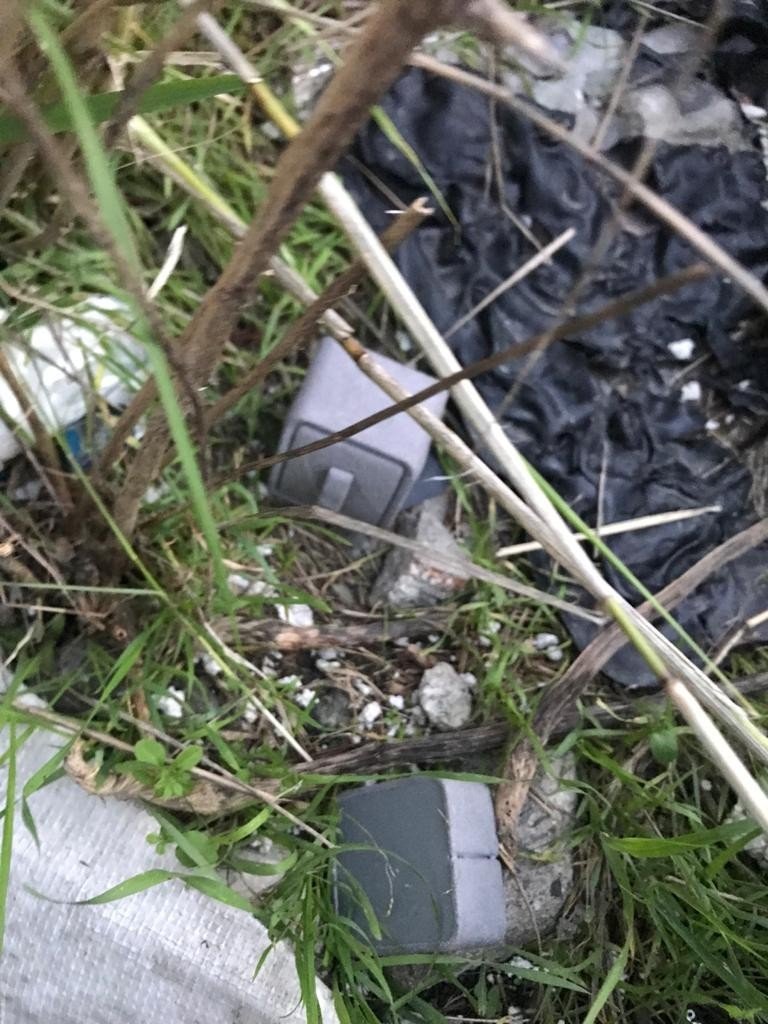 Kuyumcudan 20 milyonluk mücevheri gasp eden 2 Sırbistanlı uçağa binerken yakalandı